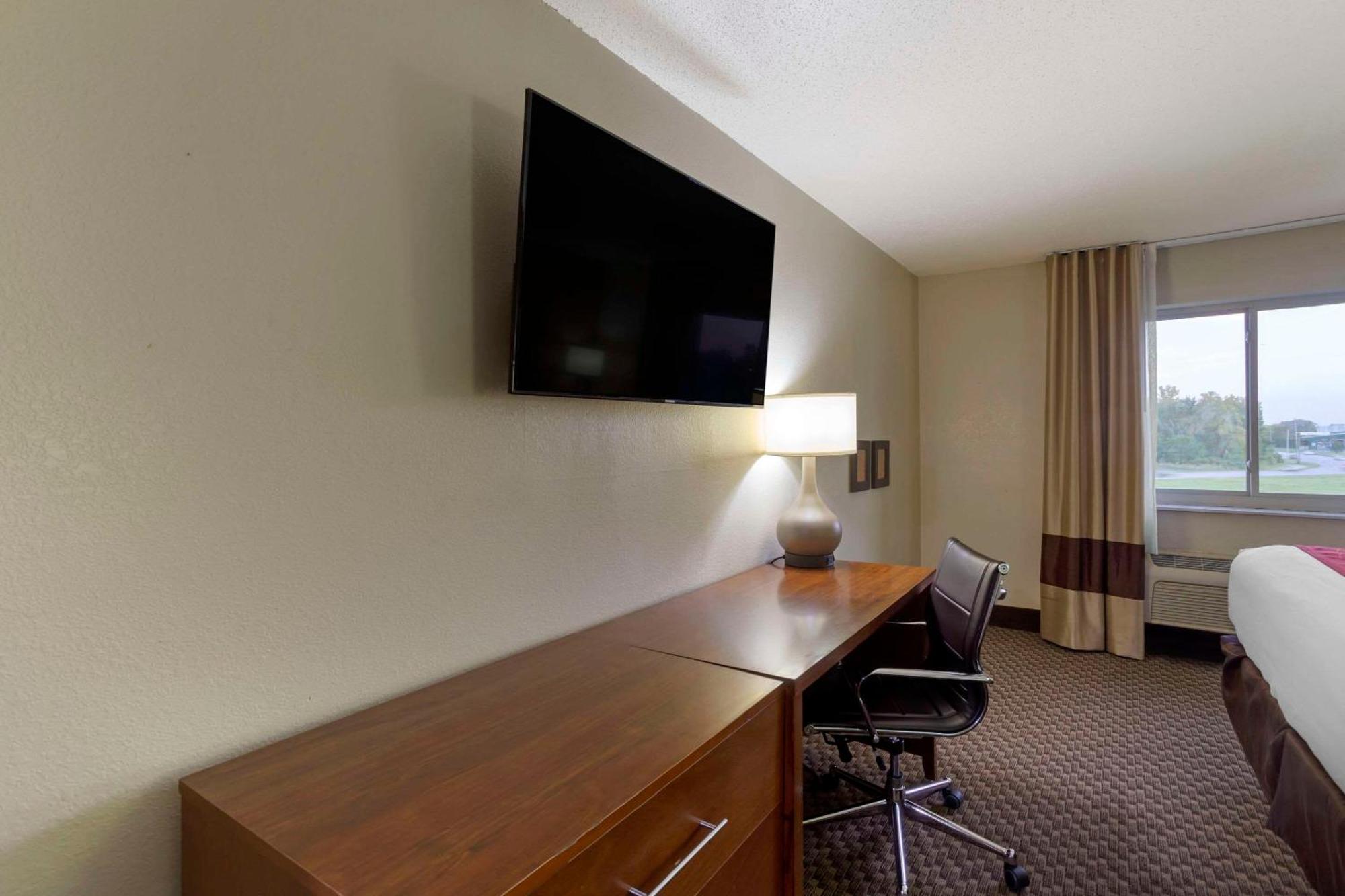 Comfort Hobart-merrillville I-65 Inn